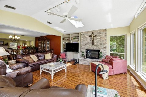 House in Keystone Heights, Florida 5 bedrooms, 306.02 sq.m. № 2209005 - photo 29