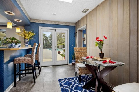 House in Keystone Heights, Florida 5 bedrooms, 306.02 sq.m. № 2209005 - photo 15