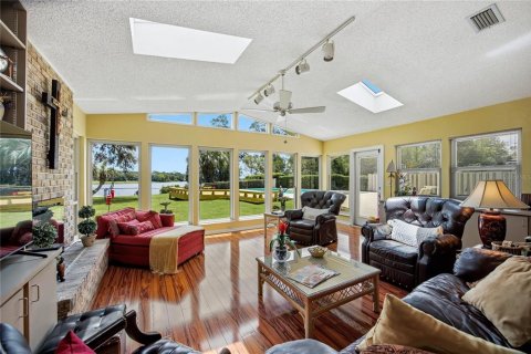 House in Keystone Heights, Florida 5 bedrooms, 306.02 sq.m. № 2209005 - photo 28