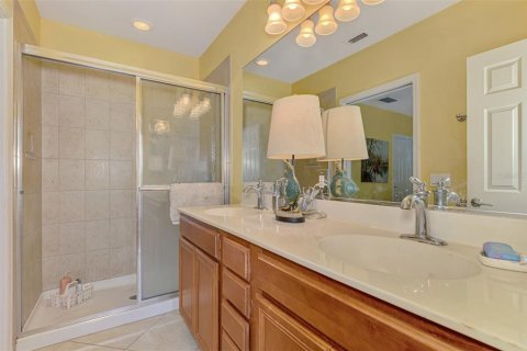 Touwnhouse à vendre à Sarasota, Floride: 3 chambres, 171.5 m2 № 2093149 - photo 30