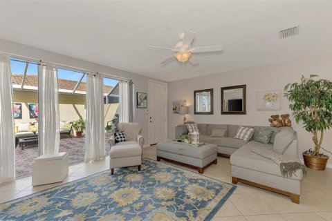 Touwnhouse à vendre à Sarasota, Floride: 3 chambres, 171.5 m2 № 2093149 - photo 8