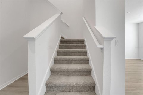 Casa en venta en Land O' Lakes, Florida, 5 dormitorios, 329.8 m2 № 2152385 - foto 14