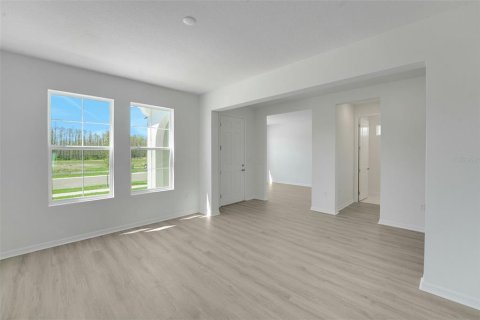 Casa en venta en Land O' Lakes, Florida, 5 dormitorios, 329.8 m2 № 2152385 - foto 11