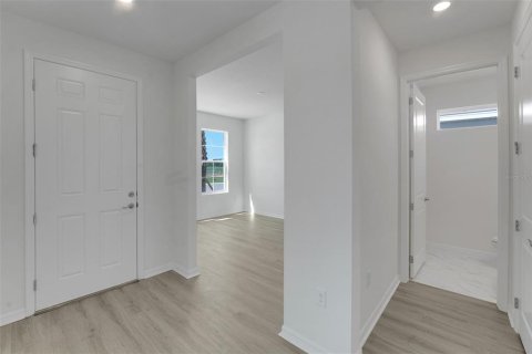 Casa en venta en Land O' Lakes, Florida, 5 dormitorios, 329.8 m2 № 2152385 - foto 10