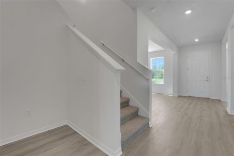 Casa en venta en Land O' Lakes, Florida, 5 dormitorios, 329.8 m2 № 2152385 - foto 15