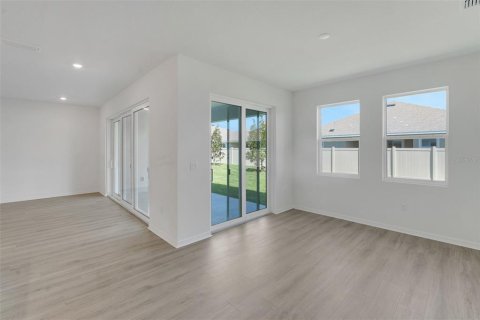 Casa en venta en Land O' Lakes, Florida, 5 dormitorios, 329.8 m2 № 2152385 - foto 24