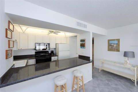Condo in Daytona Beach, Florida, 2 bedrooms  № 1831376 - photo 29