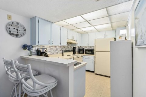 Condo in Port Charlotte, Florida, 2 bedrooms  № 1733998 - photo 14