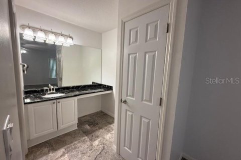 Apartamento en alquiler en Kissimmee, Florida, 3 dormitorios, 113.53 m2 № 1650344 - foto 18