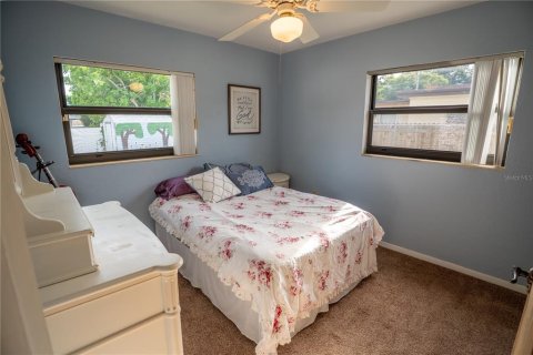 Casa en venta en Saint Petersburg, Florida, 2 dormitorios, 122.45 m2 № 2377573 - foto 13