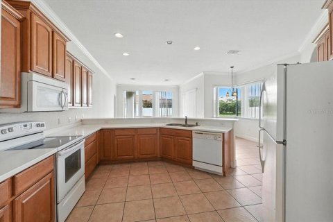Villa ou maison à vendre à Winter Haven, Floride: 4 chambres, 245.17 m2 № 1894948 - photo 3