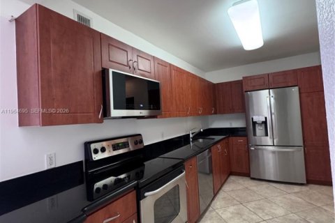 Condominio en venta en Miami Beach, Florida, 1 dormitorio, 86.77 m2 № 2031768 - foto 3