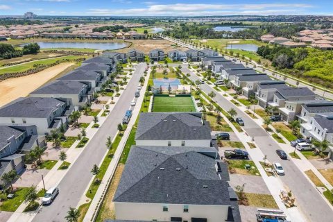 Condominio en alquiler en Davenport, Florida, 3 dormitorios, 166.11 m2 № 1565767 - foto 4