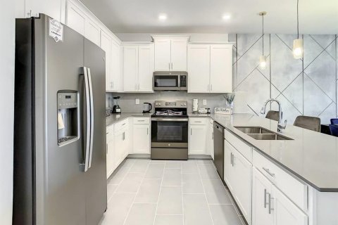 Condominio en alquiler en Davenport, Florida, 3 dormitorios, 166.11 m2 № 1565767 - foto 8
