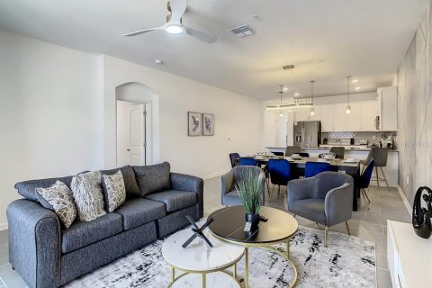 Condominio en alquiler en Davenport, Florida, 3 dormitorios, 166.11 m2 № 1565767 - foto 7