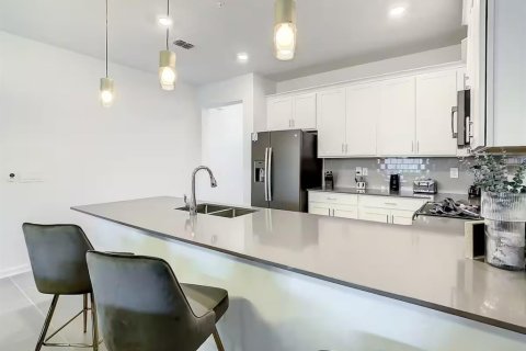 Condominio en alquiler en Davenport, Florida, 3 dormitorios, 166.11 m2 № 1565767 - foto 13