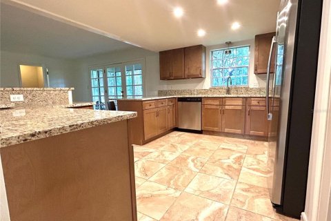 House in Gainesville, Florida 3 bedrooms, 169.45 sq.m. № 2120218 - photo 5