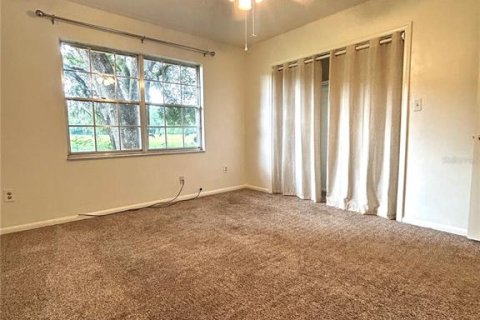 House in Gainesville, Florida 3 bedrooms, 169.45 sq.m. № 2120218 - photo 11