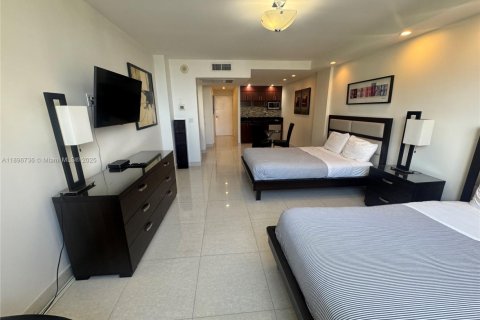 Купить кондоминиум в Санни-Айлс-Бич, Флорида 2 спальни, 139.82м2, № 2014394 - фото 15