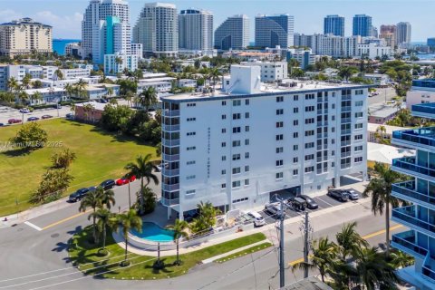 Copropriété à vendre à Fort Lauderdale, Floride: 2 chambres, 117.61 m2 № 1923503 - photo 26