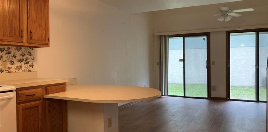 Condo à Gainesville, Floride, 1 chambre  № 1854339