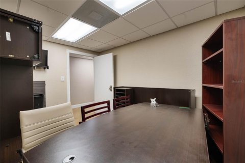Immobilier commercial à louer à Tampa, Floride: 720.46 m2 № 1872938 - photo 26