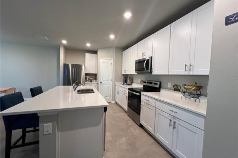 House in Auburndale, Florida 4 bedrooms, 170.94 sq.m. № 1580681 - photo 18