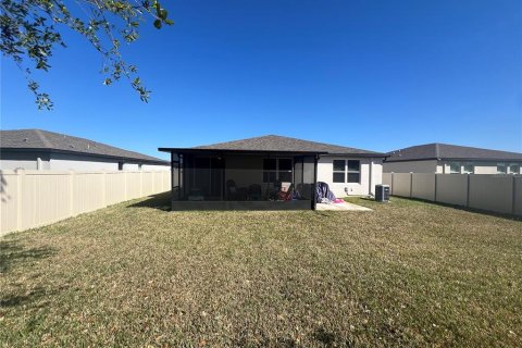 House in Auburndale, Florida 4 bedrooms, 170.94 sq.m. № 1580681 - photo 2
