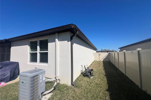 House in Auburndale, Florida 4 bedrooms, 170.94 sq.m. № 1580681 - photo 6