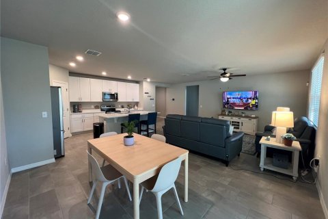 House in Auburndale, Florida 4 bedrooms, 170.94 sq.m. № 1580681 - photo 26