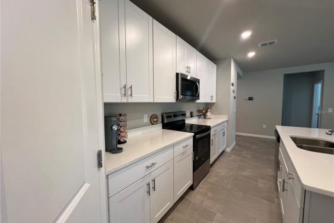 House in Auburndale, Florida 4 bedrooms, 170.94 sq.m. № 1580681 - photo 21