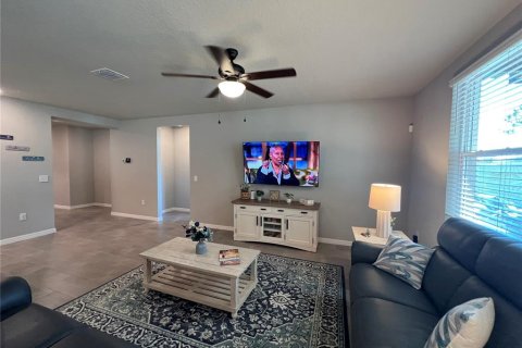 House in Auburndale, Florida 4 bedrooms, 170.94 sq.m. № 1580681 - photo 16