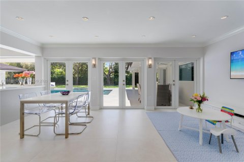 Купить виллу или дом в Пайнкрест, Флорида 5 спален, 367.52м2, № 2028786 - фото 19