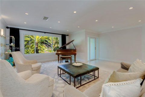 Купить виллу или дом в Пайнкрест, Флорида 5 спален, 367.52м2, № 2028786 - фото 5