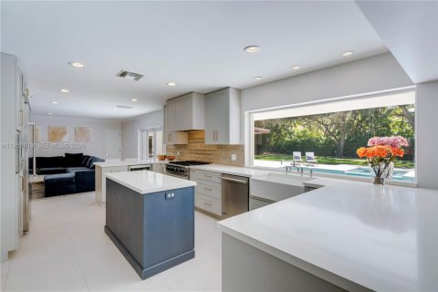 Купить виллу или дом в Пайнкрест, Флорида 5 спален, 367.52м2, № 2028786 - фото 13