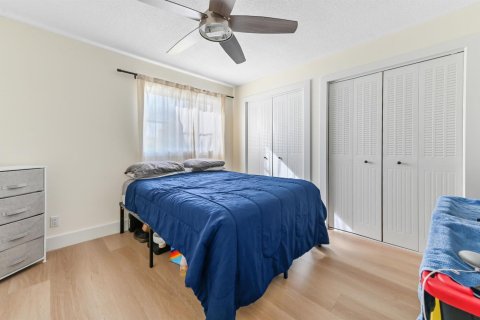Condo in Deerfield Beach, Florida, 2 bedrooms  № 2152661 - photo 22