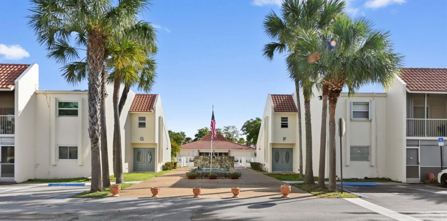 Condo in Deerfield Beach, Florida, 2 bedrooms  № 2152661