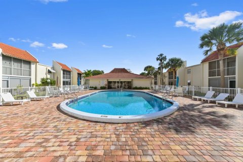 Condo in Deerfield Beach, Florida, 2 bedrooms  № 2152661 - photo 27
