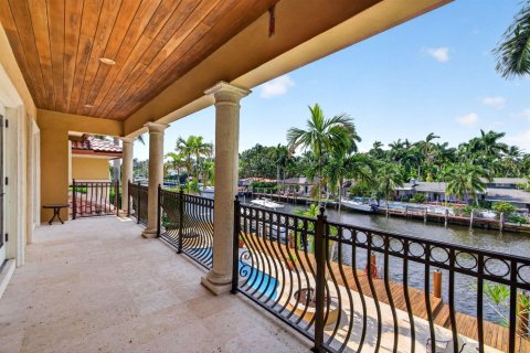 Villa ou maison à vendre à Fort Lauderdale, Floride: 7 chambres, 558.53 m2 № 2413372 - photo 9