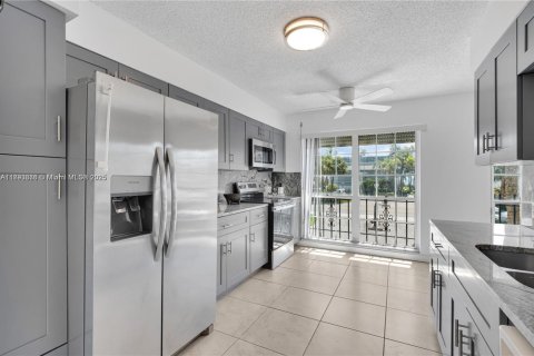 Adosado en venta en Hillsboro Beach, Florida, 3 dormitorios, 216.65 m2 № 1946570 - foto 5