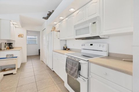 Casa en venta en Rotonda, Florida, 3 dormitorios, 182.09 m2 № 1767179 - foto 17