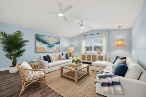 House in Tampa, Florida 3 bedrooms, 175.21 sq.m. № 2099256 - photo 12