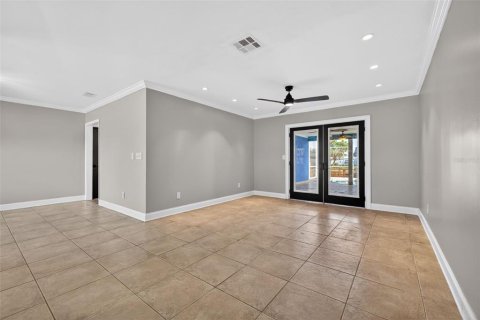 House in Tampa, Florida 3 bedrooms, 175.21 sq.m. № 2099256 - photo 28