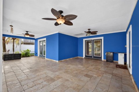 House in Tampa, Florida 3 bedrooms, 175.21 sq.m. № 2099256 - photo 22