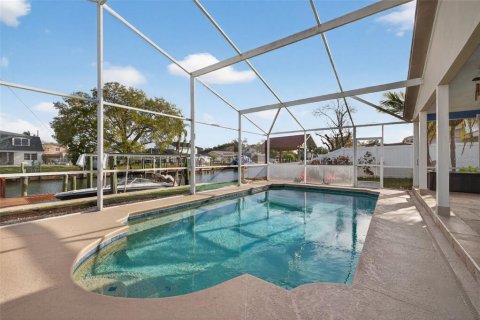 House in Tampa, Florida 3 bedrooms, 175.21 sq.m. № 2099256 - photo 20