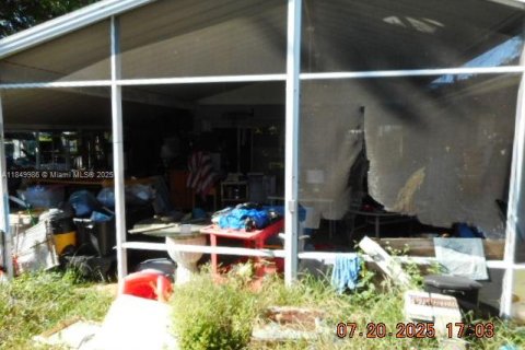 House in Cutler Bay, Florida 3 bedrooms, 223.34 sq.m. № 1857046 - photo 14
