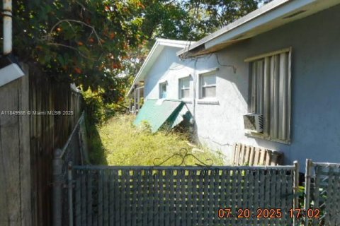 House in Cutler Bay, Florida 3 bedrooms, 223.34 sq.m. № 1857046 - photo 11