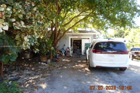 House in Cutler Bay, Florida 3 bedrooms, 223.34 sq.m. № 1857046 - photo 18