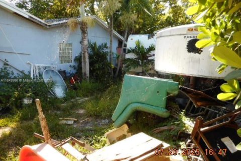 House in Cutler Bay, Florida 3 bedrooms, 223.34 sq.m. № 1857046 - photo 19