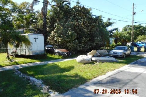 House in Cutler Bay, Florida 3 bedrooms, 223.34 sq.m. № 1857046 - photo 17